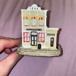 Liberty Falls Clara’s Bakery